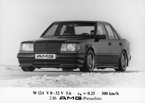 AMG Pressefoto - W124.jpg